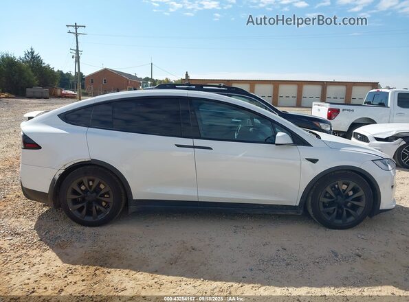7SAXCDE58NF339943 2022 TESLA MODEL X Белый Вид задней части салона