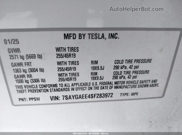 7SAYGAEE4SF283972 2025 TESLA MODEL Y White Widok komory silnika