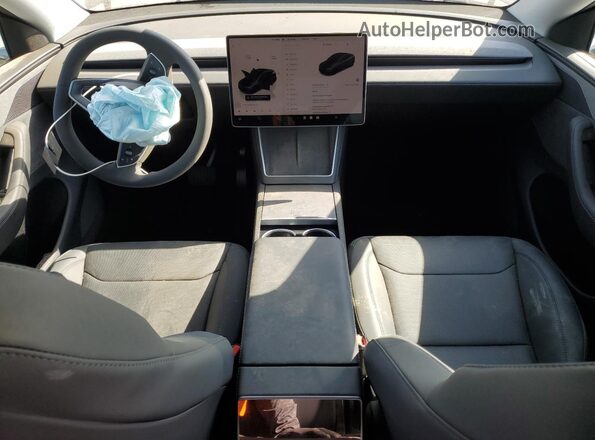 7SAYGDED4TF419835 2026 TESLA MODEL Gray Առջևի վահանակի տեսք