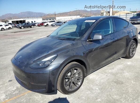 7SAYGDED7SF315080 2025 TESLA MODEL Gray Առջևի ձախ երեք քառորդ տեսարան