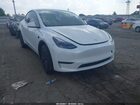 2025 Tesla Model Y Long Range Dual Motor All-wheel Drive White vin: 7SAYGDEE0SA370590