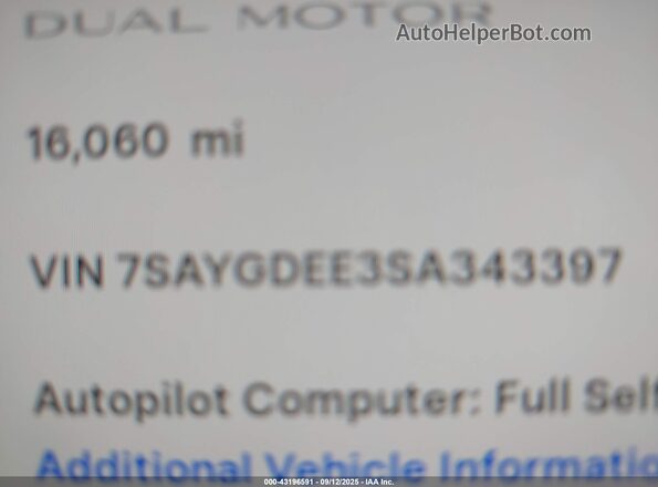 7SAYGDEE3SA343397 2025 TESLA MODEL Y White Շարժիչի բաժամունքի տեսք
