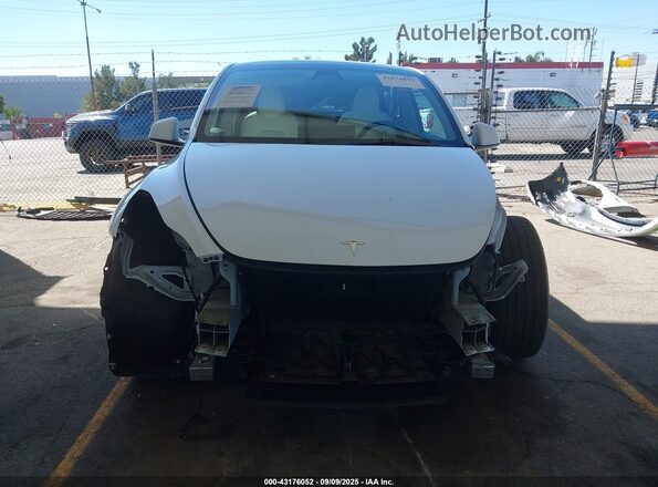 7SAYGDEE6PF713090 2023 TESLA MODEL Y Белый Вид щитка приборов