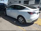 2023 Tesla Model Y Awd/long Range Dual Motor All-wheel Drive Белый vin: 7SAYGDEE6PF713090