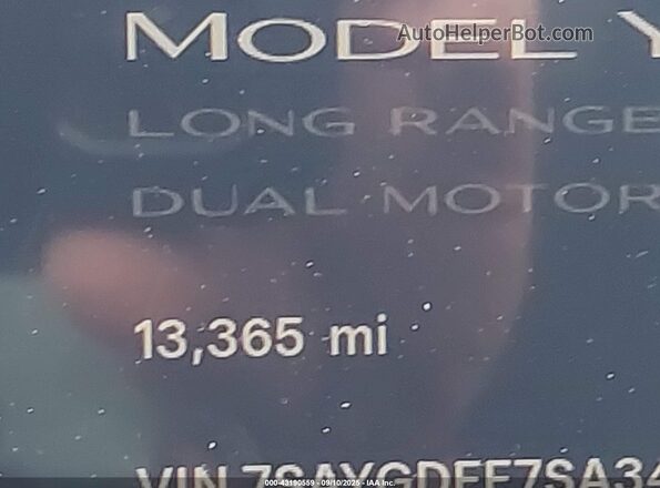 7SAYGDEE7SA346643 2025 TESLA MODEL Y Gray Vista interior de 360 grados