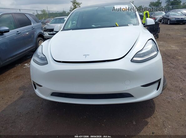 7SAYGDEE8PA125043 2023 TESLA MODEL Y White Вид щитка приладів