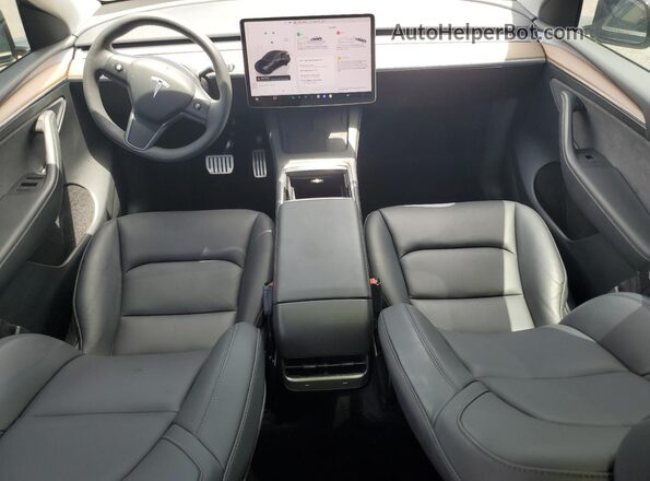 7SAYGDEF0PF958265 2023 TESLA MODEL Черный Вид панели приборов