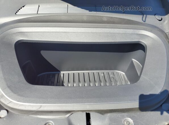 7SAYGDEF2SA377016 2025 TESLA MODEL Red Vista interior trasera