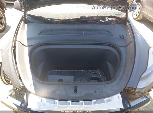 7SAYGDEF7SA371602 2025 TESLA MODEL Y Black უკანა ხედი