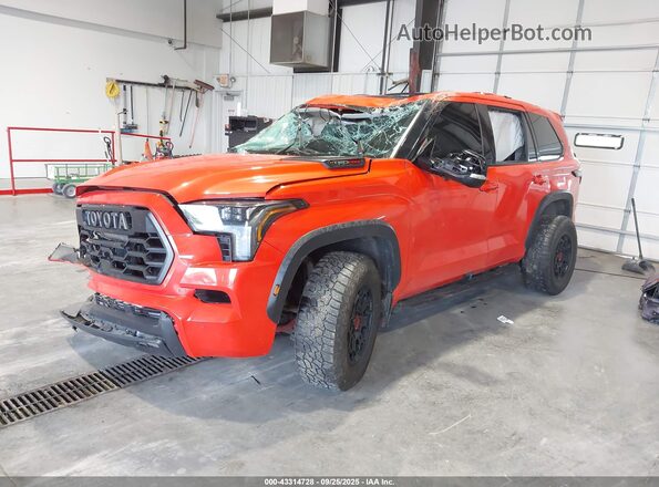 7SVAAABA9PX018405 2023 TOYOTA SEQUOIA Оранжевый Передняя левая четверть
