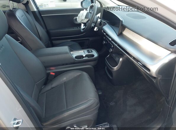 7YAMUFS33TY006731 2026 HYUNDAI IONIQ 9 Gray წინა სალონის ხედი