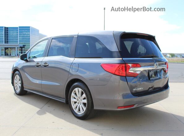 5FNRL6H20JB086713 2018 HONDA ODYSSEY Серый Вид спереди