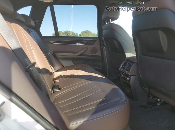 5UXKT0C50J0W01108 2018 BMW X5 White Engine compartment view