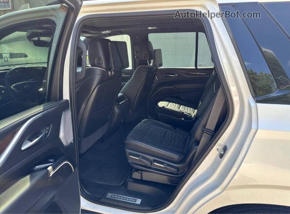 1GYS4GKL9MR205XXX 2021 CADILLAC ESCALADE White Widok wnętrza z przodu