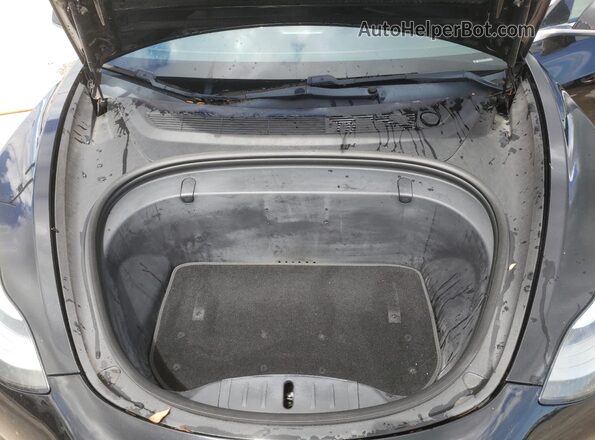 5YJ3E1EB2JF093993 2018 TESLA MODEL 3 Black Widok komory silnika