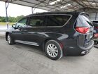 2018 Chrysler Pacifica Touring L Black vin: 2C4RC1BG2JR120890