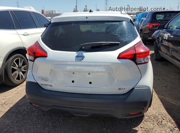 3N1CP5CU7JL500619 2018 NISSAN KICKS Белый Вид салона спереди