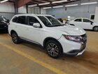 2018 Mitsubishi Outlander Se Белый vin: JA4AD3A32JZ068665