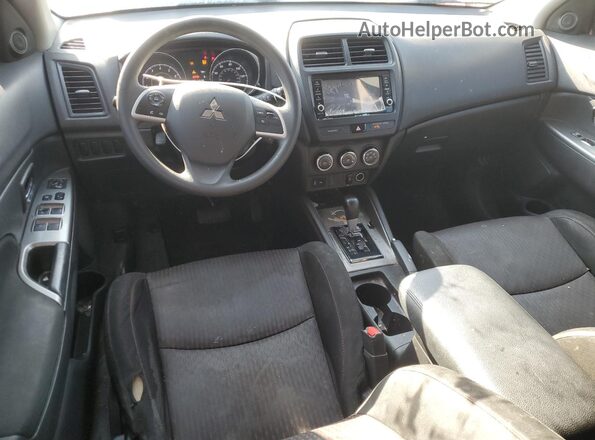 JA4AP3AU5JU002575 2018 MITSUBISHI OUTLANDER Red Widok deski rozdzielczej