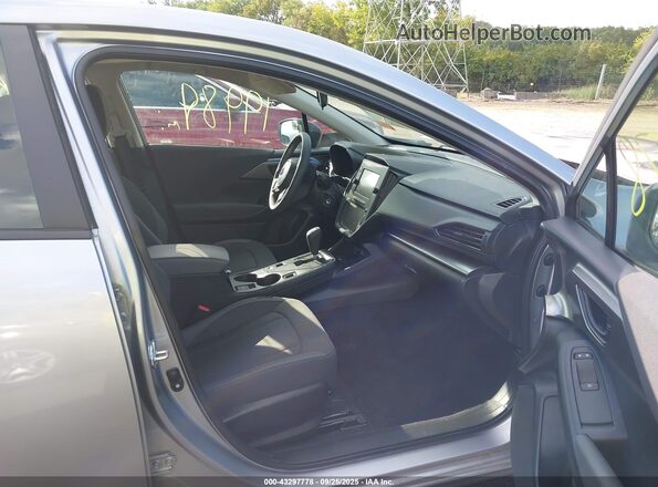 JF1GUABC2R8321932 2024 SUBARU IMPREZA Silver Widok wnętrza z przodu