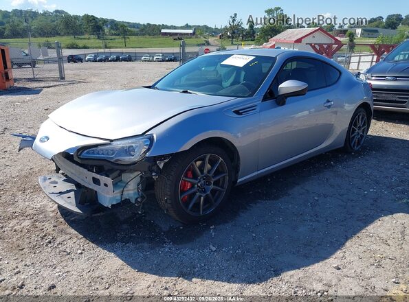 JF1ZCAC11K9601706 2019 SUBARU BRZ Серебряный Передняя левая четверть