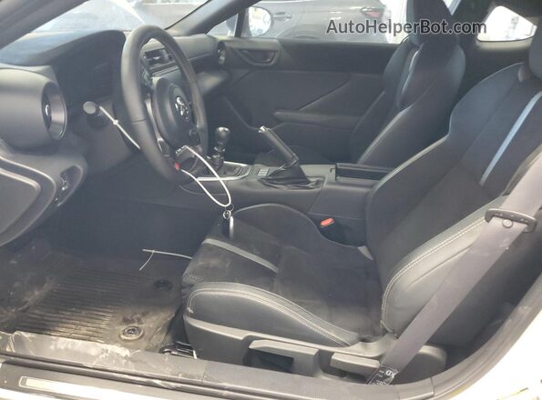 JF1ZNBE13P9757153 2023 TOYOTA GR White Widok wnętrza z przodu