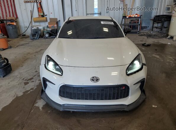 JF1ZNBE13P9757153 2023 TOYOTA GR White Widok z przodu