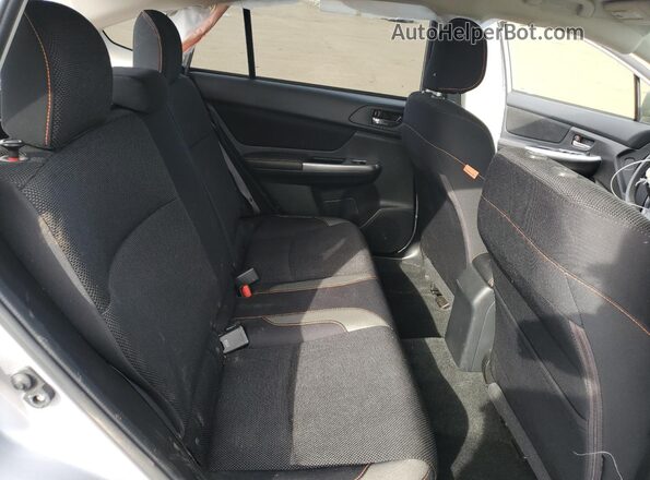 JF2GPABC6H8233273 2017 SUBARU CROSSTREK Silver Հետևի նստատեղերի տեսք