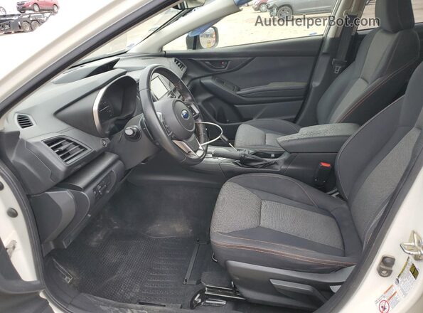 JF2GTADC0JH240475 2018 SUBARU CROSSTREK Белый Вид салона спереди