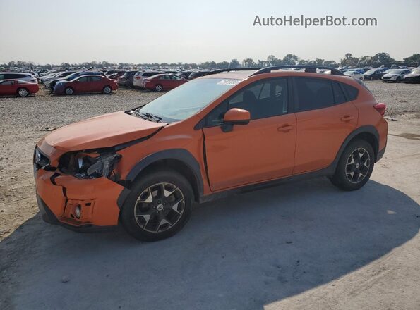 JF2GTADC2JH315192 2018 SUBARU CROSSTREK Orange Առջևի ձախ երեք քառորդ տեսարան