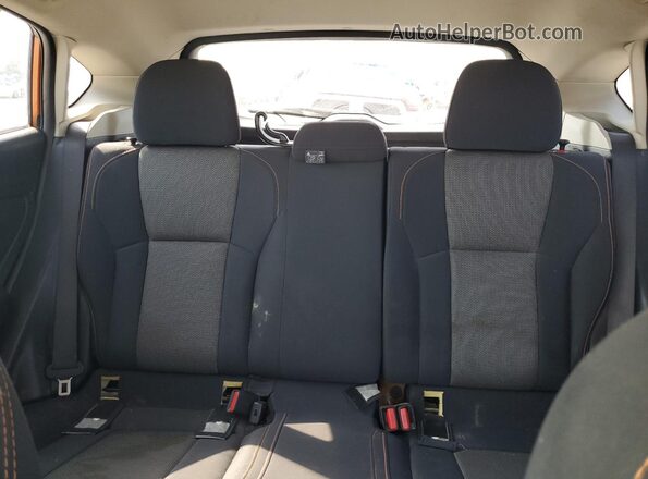 JF2GTADC2JH315192 2018 SUBARU CROSSTREK Orange Հետևի նստատեղերի տեսք
