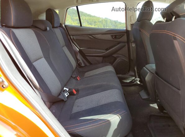 JF2GTADCXJ8243240 2018 SUBARU CROSSTREK Orange უკანა სალონის ხედი