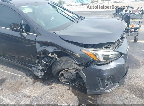JF2GTAMC8J8344230 2018 SUBARU CROSSTREK Gray Front view