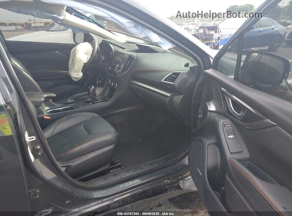 JF2GTAMC8J8344230 2018 SUBARU CROSSTREK Gray Front interior view