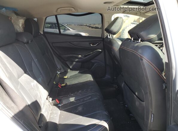 JF2GTAMCXJ8309821 2018 SUBARU CROSSTREK White Հետևի նստատեղերի տեսք