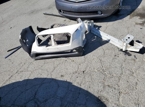JF2GTAMCXJ8309821 2018 SUBARU CROSSTREK White Շարժիչի բաժամունքի տեսք