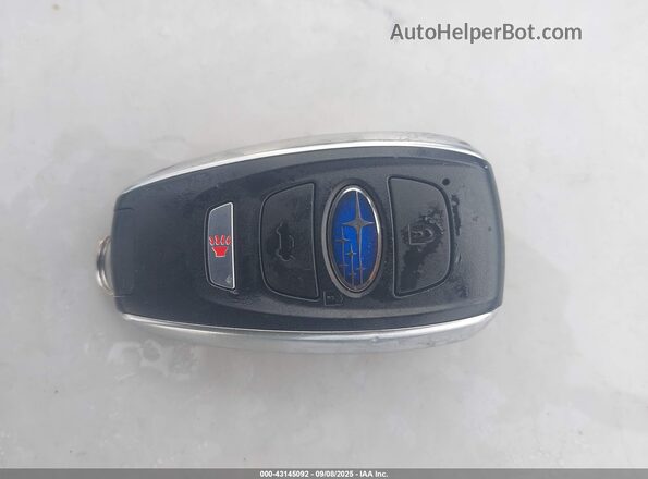 JF2GUHDC1S8267126 2025 SUBARU CROSSTREK Серый Вид панели приборов