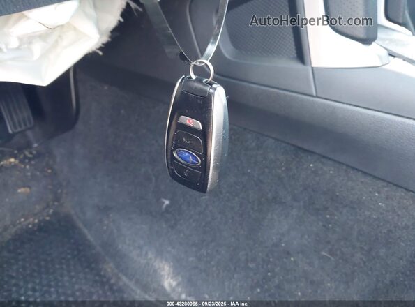 JF2SJAWC2JH608507 2018 SUBARU FORESTER Бордовый Вид панели приборов