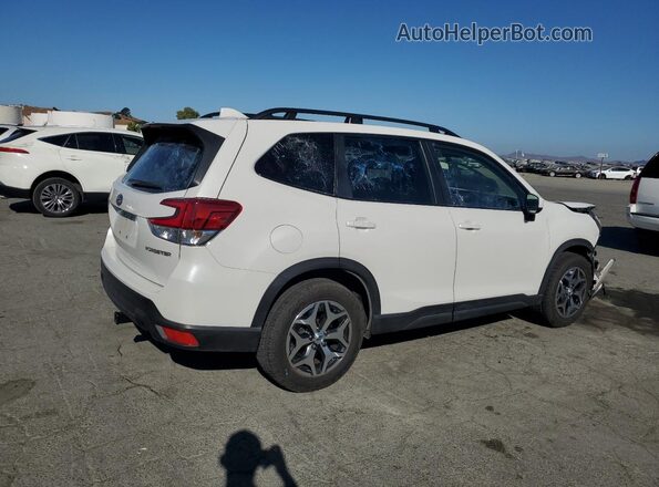 JF2SKAEC0PH444536 2023 SUBARU FORESTER Белый Задняя правая четверть