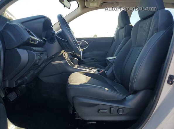 JF2SKAEC0PH444536 2023 SUBARU FORESTER Белый Вид салона спереди