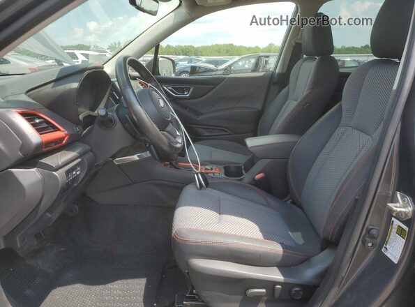 JF2SKARC7MH451117 2021 SUBARU FORESTER Gray Front interior view