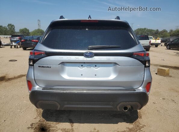 JF2SLDRC5SH576726 2025 SUBARU FORESTER Silver Widok z tyłu