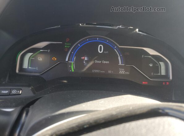 JHMZC5F10JC018279 2018 HONDA CLARITY White Instrument cluster view