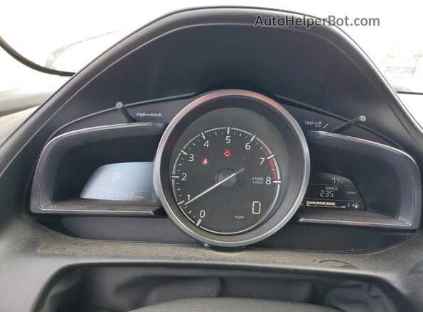 JM1DKFD70J0318272 2018 MAZDA CX-3 Gray ხელსაწყოთა პანელის ხედი