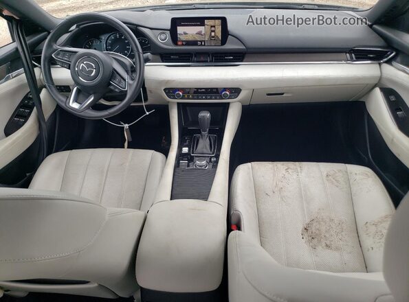 JM1GL1XY8J1329385 2018 MAZDA 6 Gray Widok deski rozdzielczej