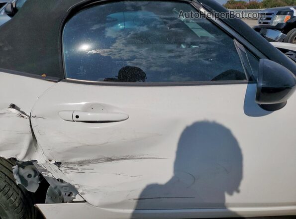 JM1NDAC72M0461151 2021 MAZDA MX-5 White Հետևի նստատեղերի տեսք