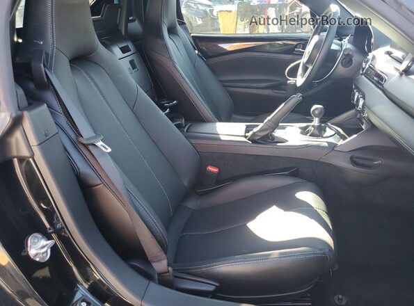 JM1NDAD75R0608357 2024 MAZDA MX-5 Black Հետևի նստատեղերի տեսք