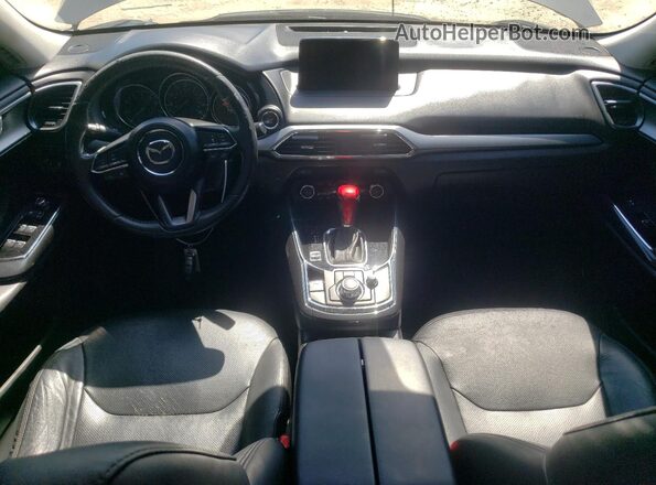 JM3TCBCY3J0203989 2018 MAZDA CX-9 Gray Dashboard view