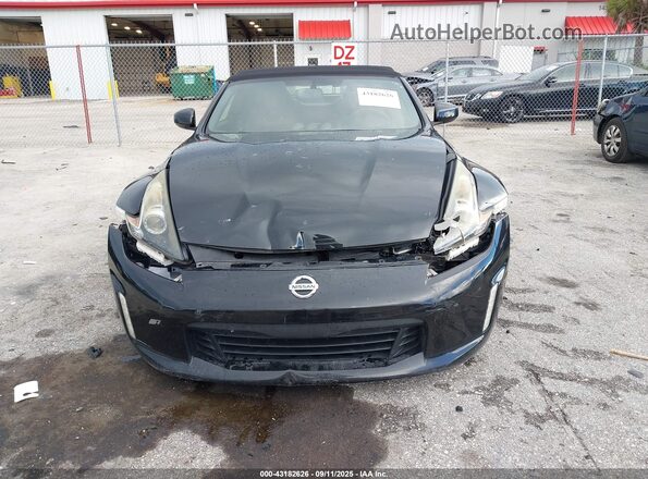 JN1AZ4FH2JM520261 2018 NISSAN 370Z Черный Вид спереди