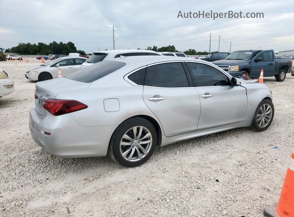 JN1BY1AP8GM220883 2016 INFINITI Q70 Серебряный Задняя правая четверть